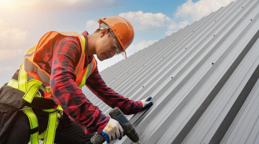 Expert top industrial roofings services in Goodwine, IL